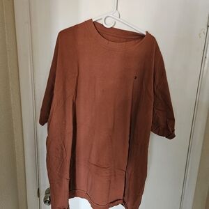 Rust colored 5X champion t shirt